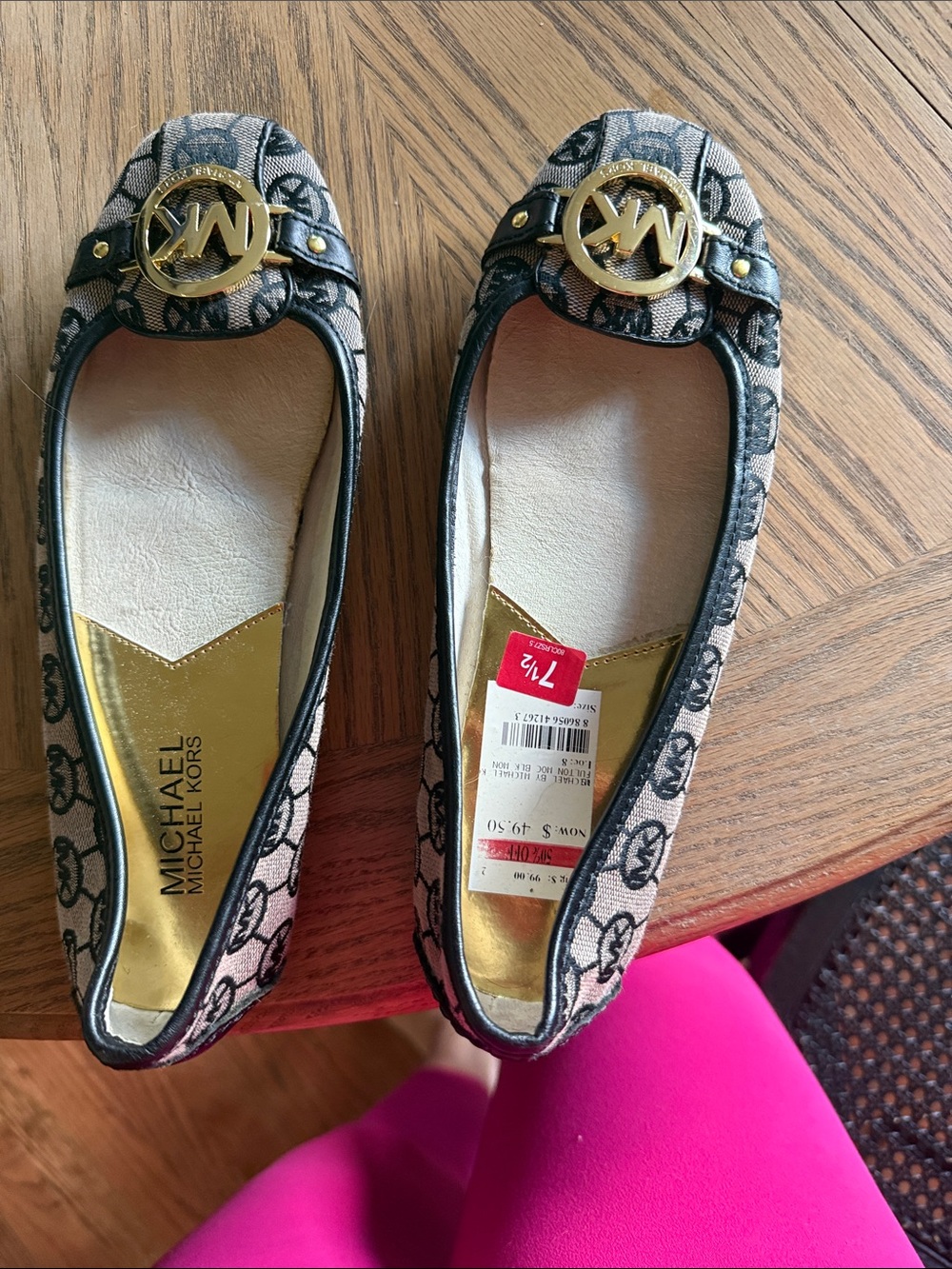 Michael Kors Beige and Black Logo Ballet Flats with Gold Emblem